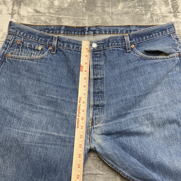 Levi's Vintage 501XX Original Fit Jeans Men's Size 46x32 Blue Denim - Picture 5 of 14